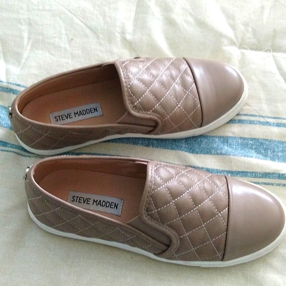 Steve Madden Size 6M shoes